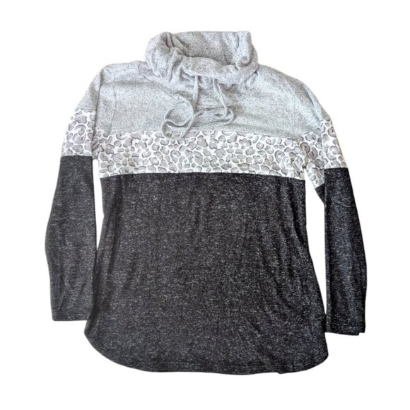 Market & Spruce Cowl Neck Gray Leopard Print Pullover Sweater - Picture 2 of 6